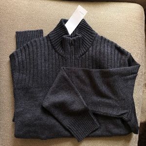 Vince Men’s half zip sweater NWT